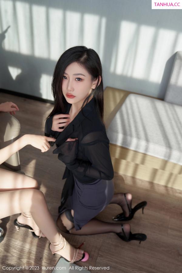   [XiuRen]高清写真图 2023.06.01 No.6839 沈青黛 丝袜美腿第20张图片